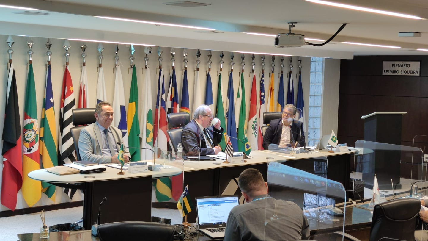 Adm. Rogério Cristino participa de Direx no CFA