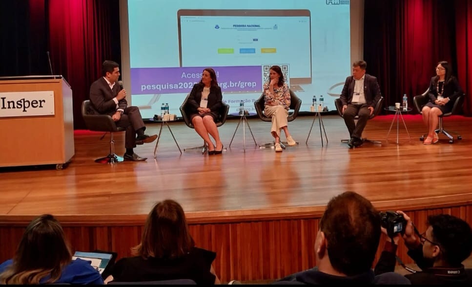 Conselheiro do CRA-CE Adm. Marcos James debate o papel do Administrador na sociedade do futuro no 34° ENANGRAD