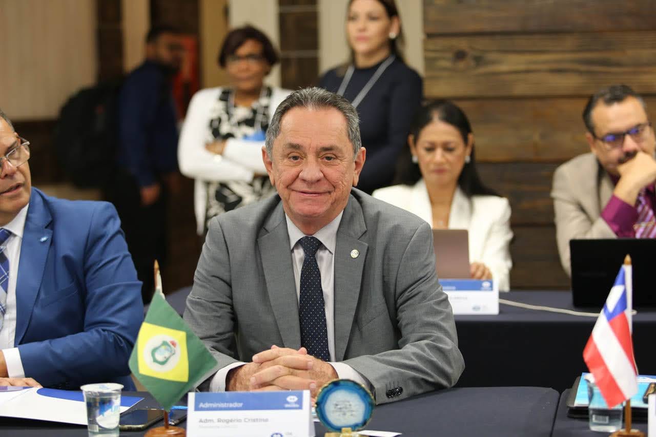 Presidente do CRA-CE participa do último Fórum de Presidentes do Sistema CFA/CRAs de 2024, realizado em Gramado