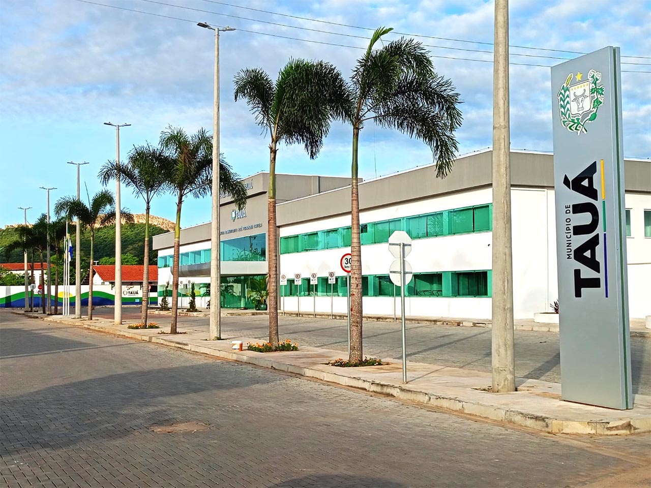 Prefeitura de Tauá acata orientação do CRA-CE e anula edital, visando garantir o espaço de atuação dos profissionais e empresas de Administração