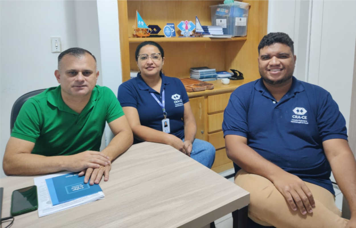 Comissão de Análise de Contas se reúne na sede do CRA-CE