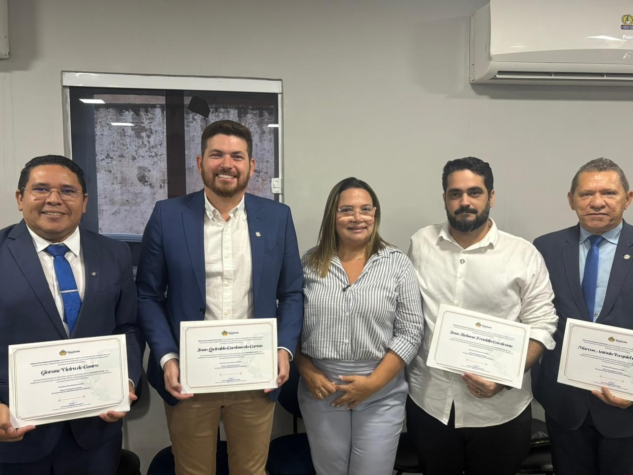 Pacatuba realiza sessão solene em homenagem aos profissionais da Administração