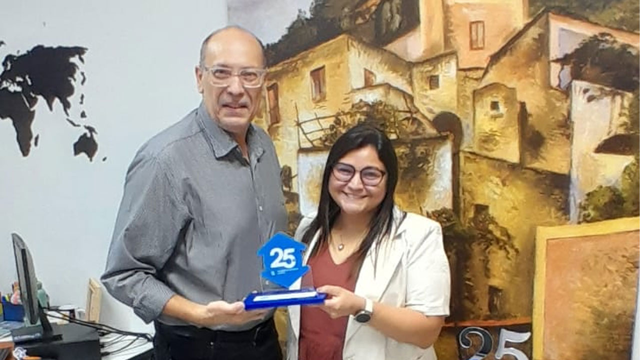 CRA-CE é homenageado pela Universidade de Fortaleza e reforça parceria com o ensino superior